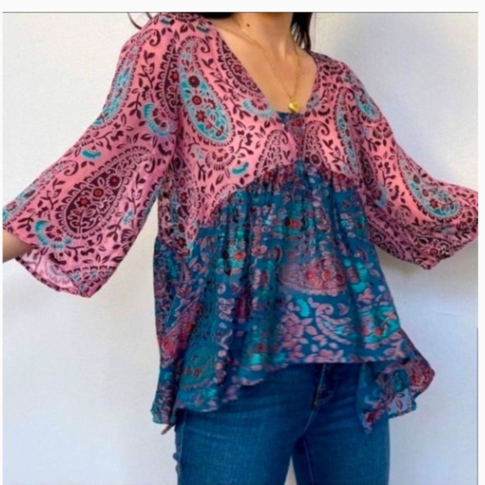 Anthropologie Floreat Valo Paisley Burnout Silk Blend Flowy Top, Large blue pink